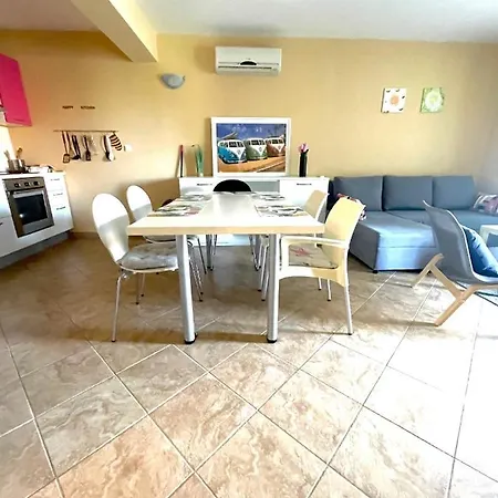 Fresh Apartment *